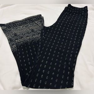 Alya Women's Boho black and tan Aztec print Wide Leg Pants Size Small